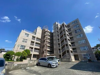 泉ヶ丘第三コーポラス【4階】の外観