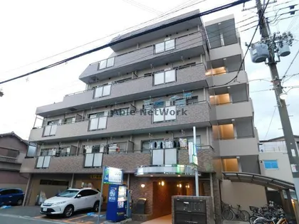 イスタナ【2階】の外観