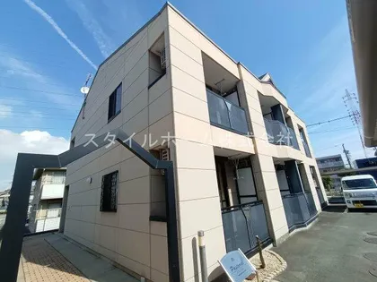 パストラル【2階】の外観