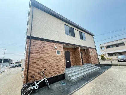 福岡県中間市長津3丁目【テラスハウス】の外観