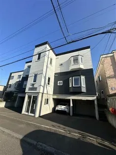 グランピア17【3階】の外観