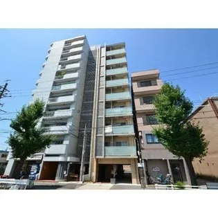AXIS【2階】の外観