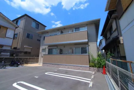 シャルム総持寺の画像