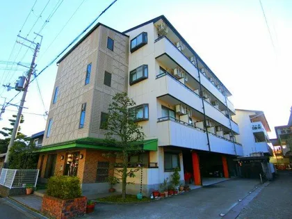 マンション福寿【4階】の外観