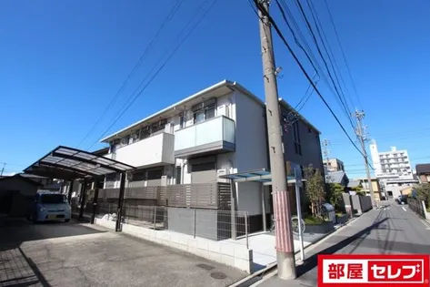 コム ジュ スイ【1階】の外観