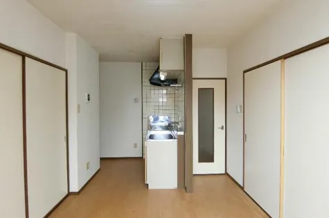 メルヴェイユ・UiA【2階】の内装