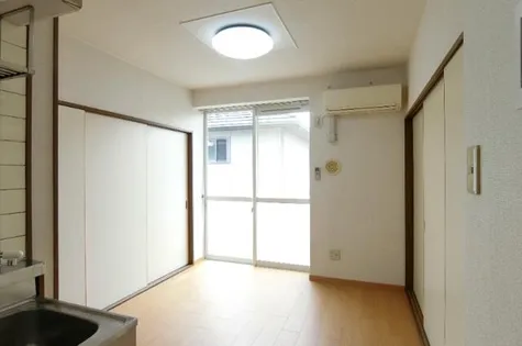 メルヴェイユ・UiA【2階】の内装