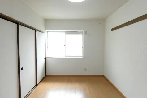 メルヴェイユ・UiA【2階】の内装