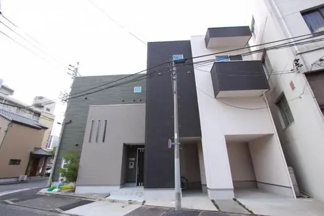 PLAISIR【0102号室】の外観