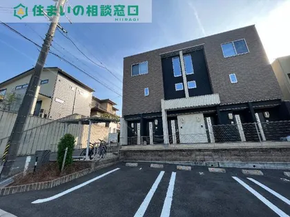 愛知県岡崎市稲熊町字6丁目【アパート】の外観