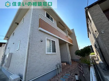 愛知県岡崎市坂左右町字堤下【アパート】の外観