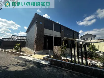 愛知県岡崎市上里3丁目【アパート】の外観