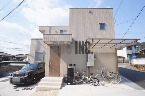 ウエスト シェラの画像