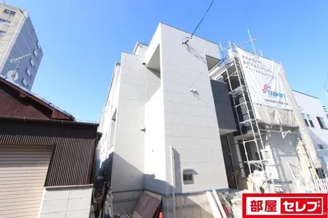 ルミナス東海通【1階】の外観