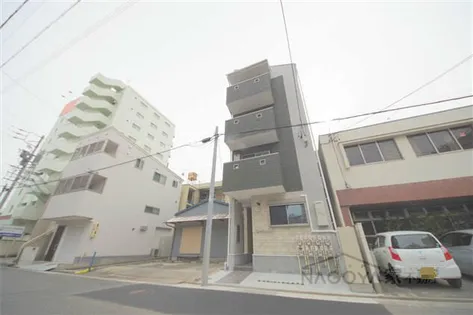 Scottsdale【3階】の外観