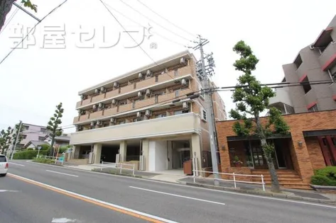 アールズヒルズ社台の画像