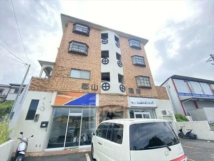 郡山薩摩マンション【2階】の外観