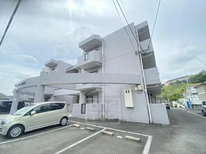 パークヒル尾崎【1階】の外観