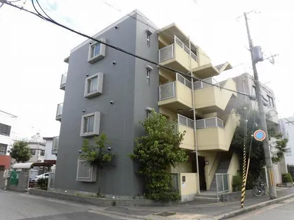 SUN志里池【102号室】の外観
