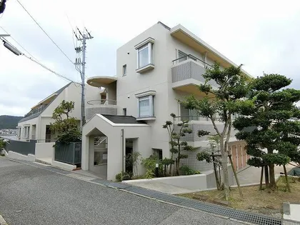 ラブリー鈴蘭台の画像