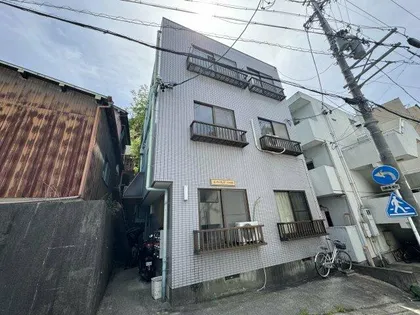 ネバーランドパートⅠ【2階】の外観