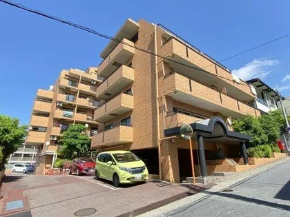 ライオンズマンション杁中ガーデンD棟【3階】の外観