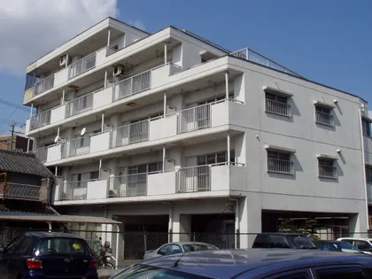 210ルミエール【4階】の外観