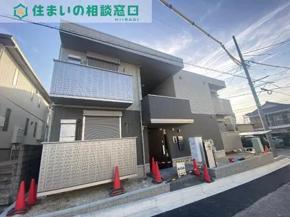 愛知県岡崎市明大寺町字衣下道【アパート】の外観