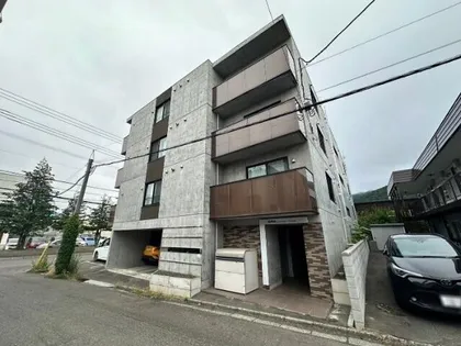 アルファ山の手南の画像