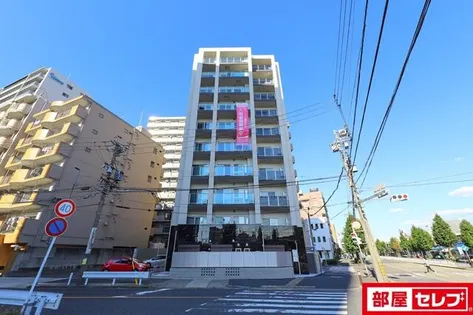 フェアモント千代田【4階】の外観