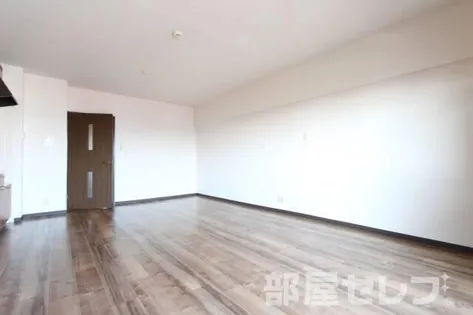 グリーンヒルズ【302号室】の内装