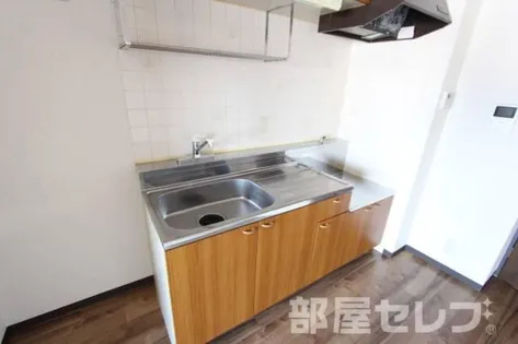 グリーンヒルズ【302号室】のキッチン