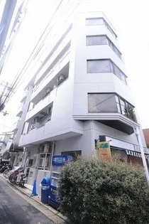 ラヴァリエ【2階】の外観