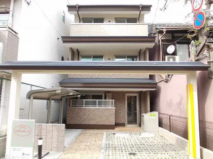 CoCo東山三条【1階】の外観