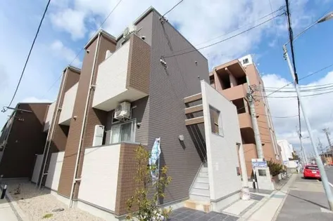 REGALO【2階】の外観