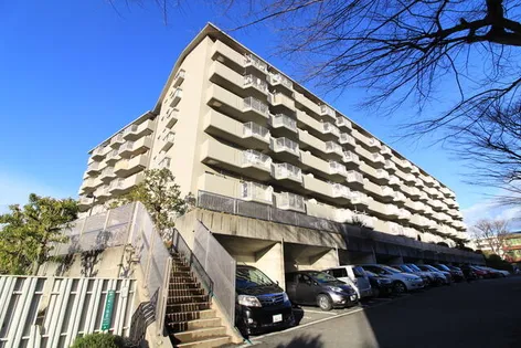 藤和コアティ高槻ハイタウンA棟【513号室】の外観