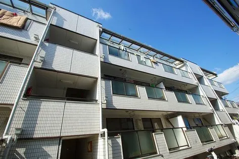 郡家シャトルマンション3号棟の画像