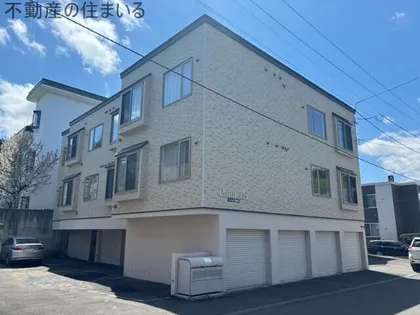 プルメリア真駒内【1階】の外観