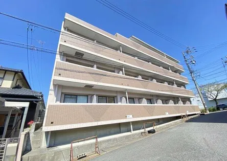 クレストコートの画像