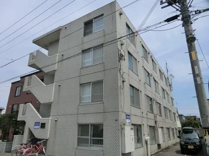 北海道札幌市東区北二十三条東18丁目【マンション】の外観