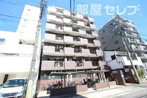 レスカール千代田【302号室】の外観