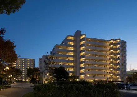 URアーバンラフレ鳩岡の画像