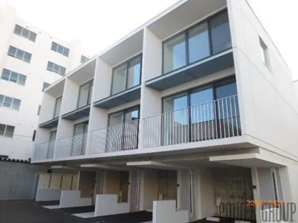 北海道札幌市中央区宮の森一条5丁目【テラスハウス】の外観