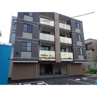 L’Orange【2階】の外観