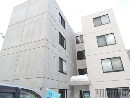 リヴェール八軒【1階】の外観