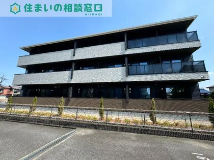 愛知県岡崎市森越町字郷前【アパート】の外観