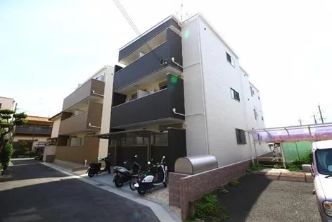 セレニティ東正雀の画像