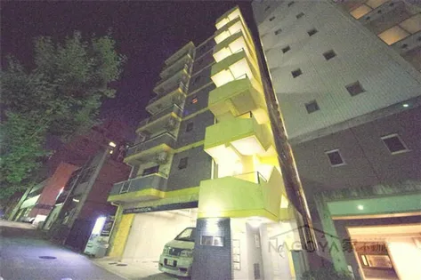 ドール丸の内【2階】の外観