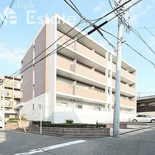 ルミエール山中【4階】の外観