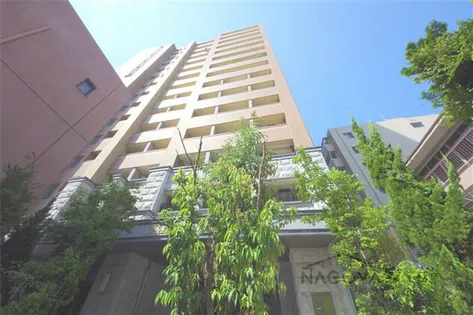 プレサンス泉セントマーク【6階】の外観